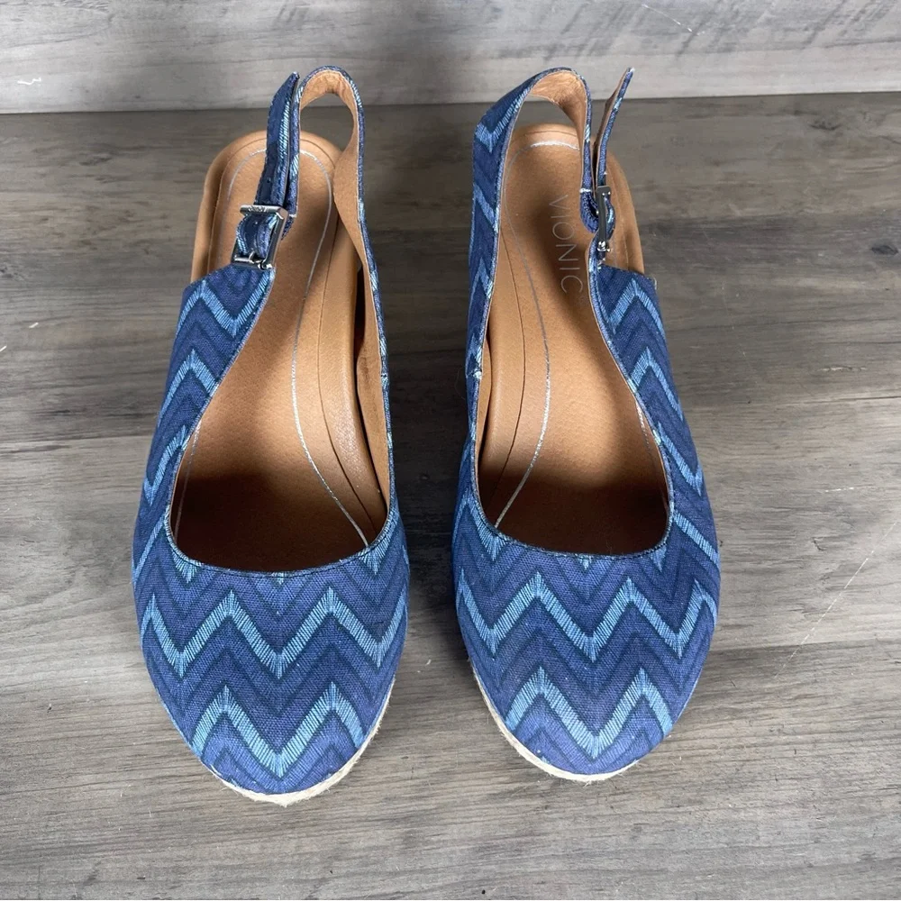 Vionic Womens 9 Coralina Blue Chevron Espadrille Supportive Wedge Slingback Shoe